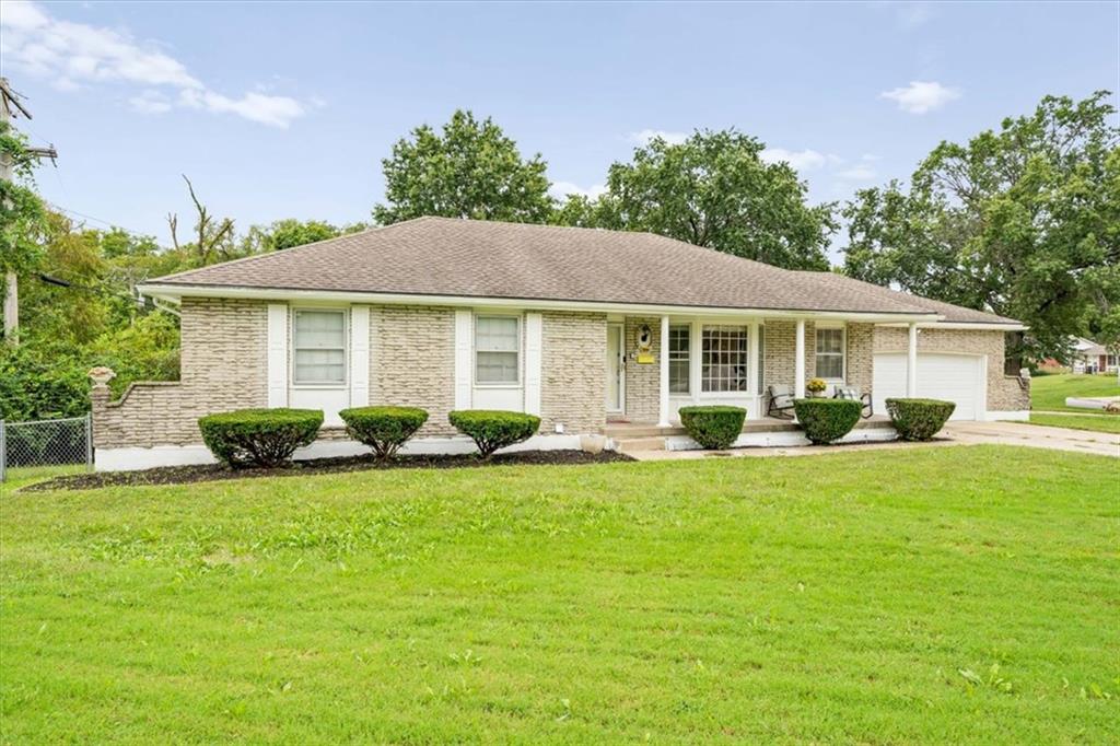 Listing Photo MLS #HMS2624377