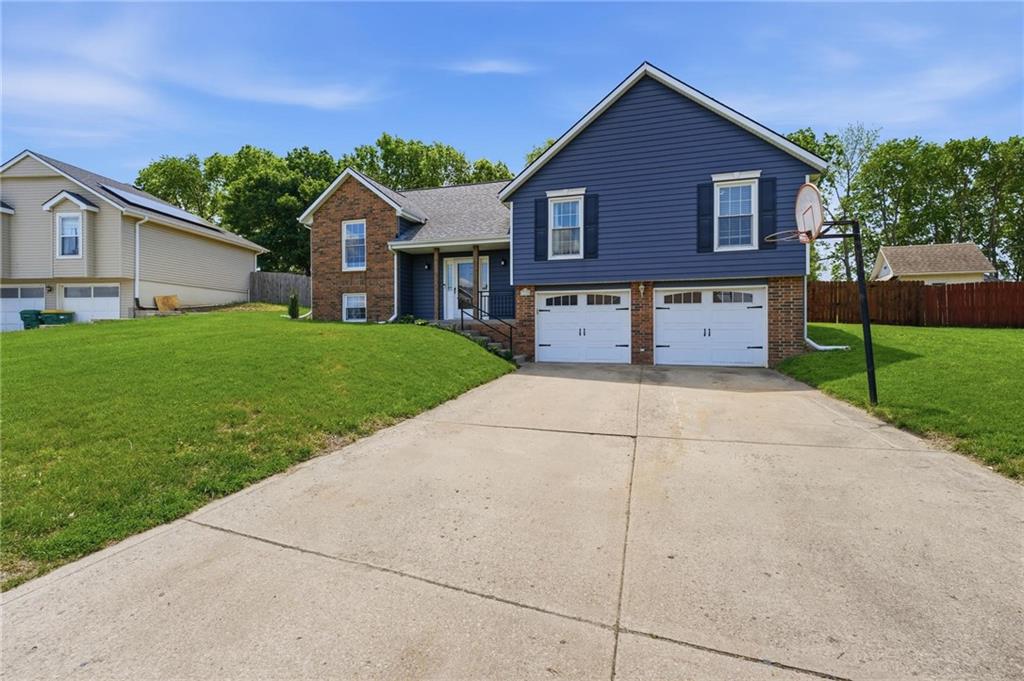 Listing Photo MLS #HMS2624526