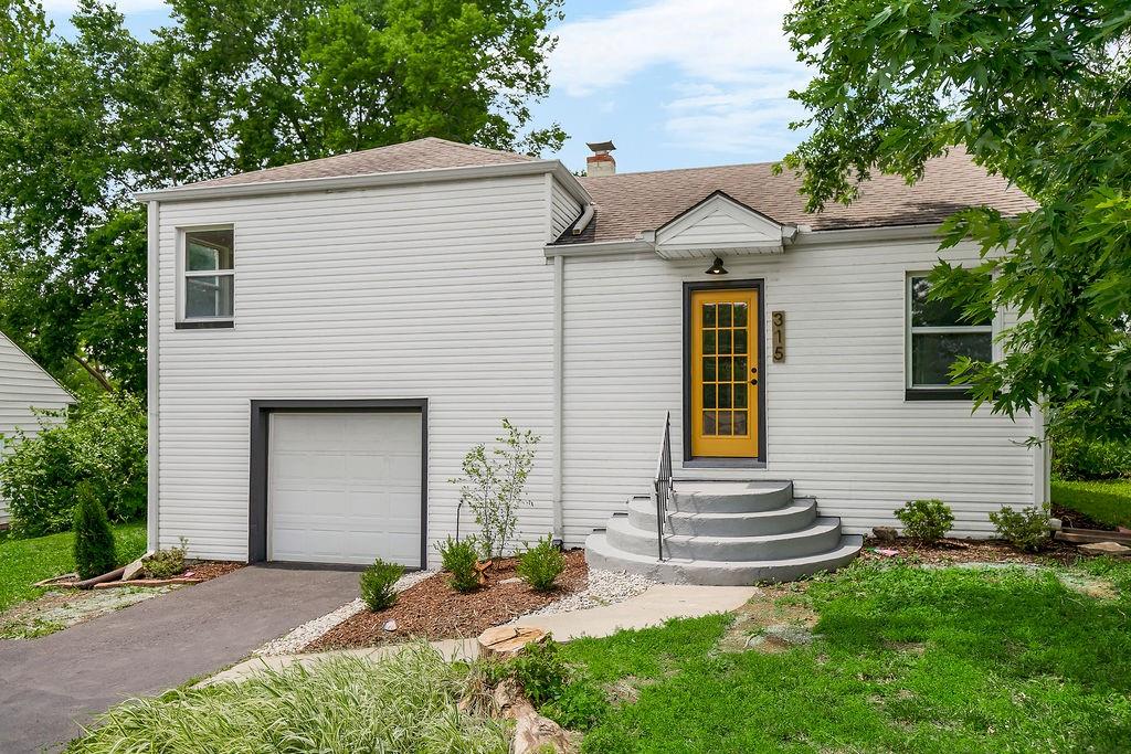 Listing Photo MLS #HMS2624569