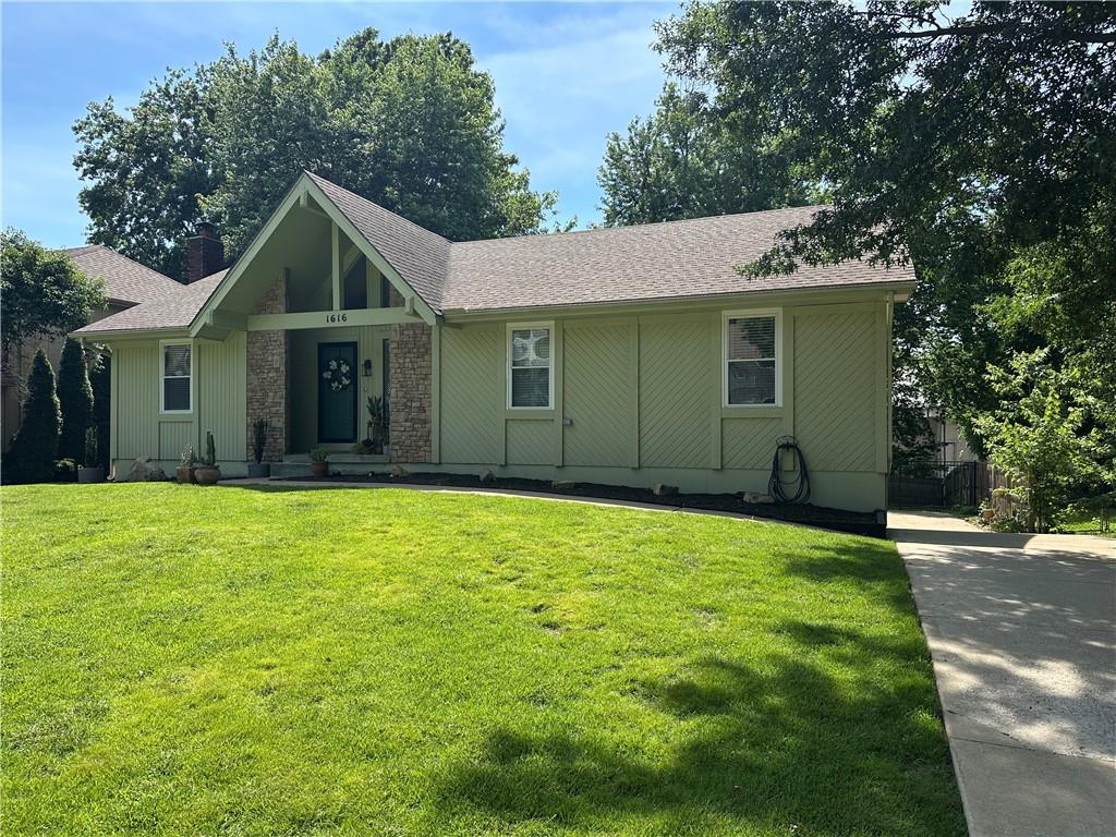 Listing Photo MLS #HMS2624688