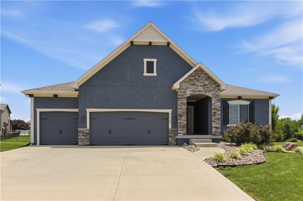 Listing Photo MLS #HMS2624741