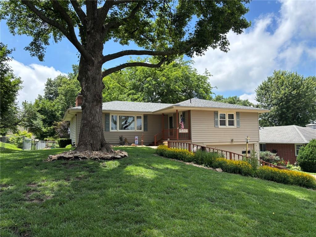 Listing Photo MLS #HMS2624875