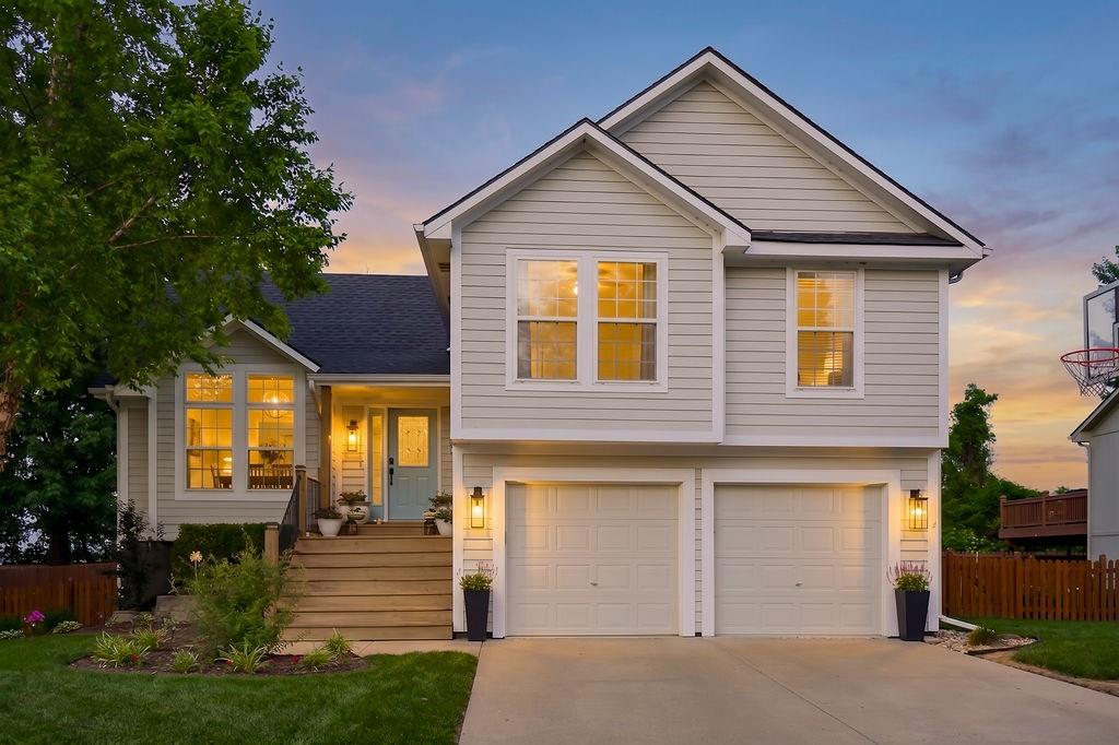 Listing Photo MLS #HMS2625025