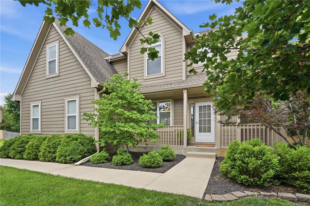 Listing Photo MLS #HMS2625029