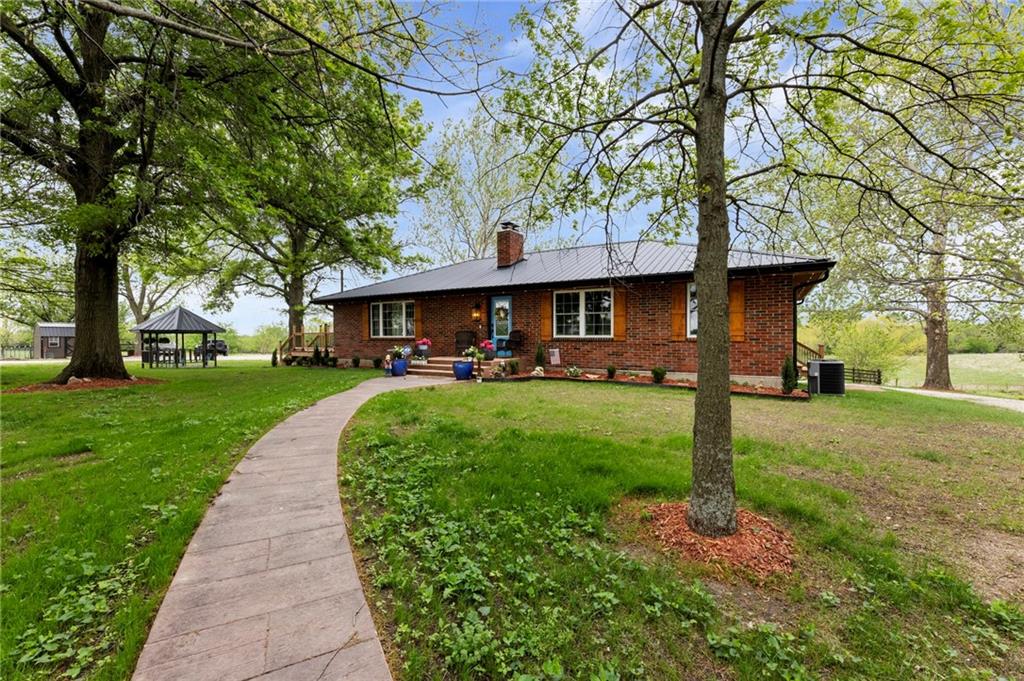 Listing Photo MLS #HMS2625056