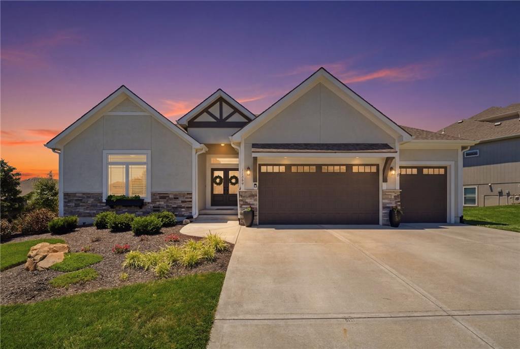 Listing Photo MLS #HMS2625112