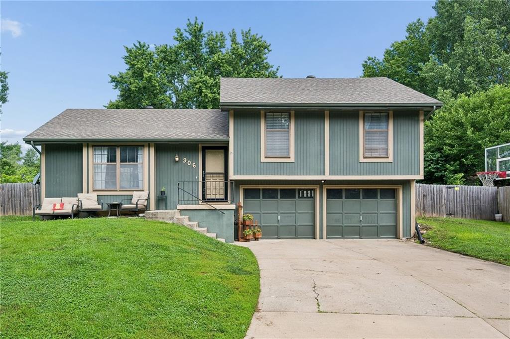 Listing Photo MLS #HMS2625162