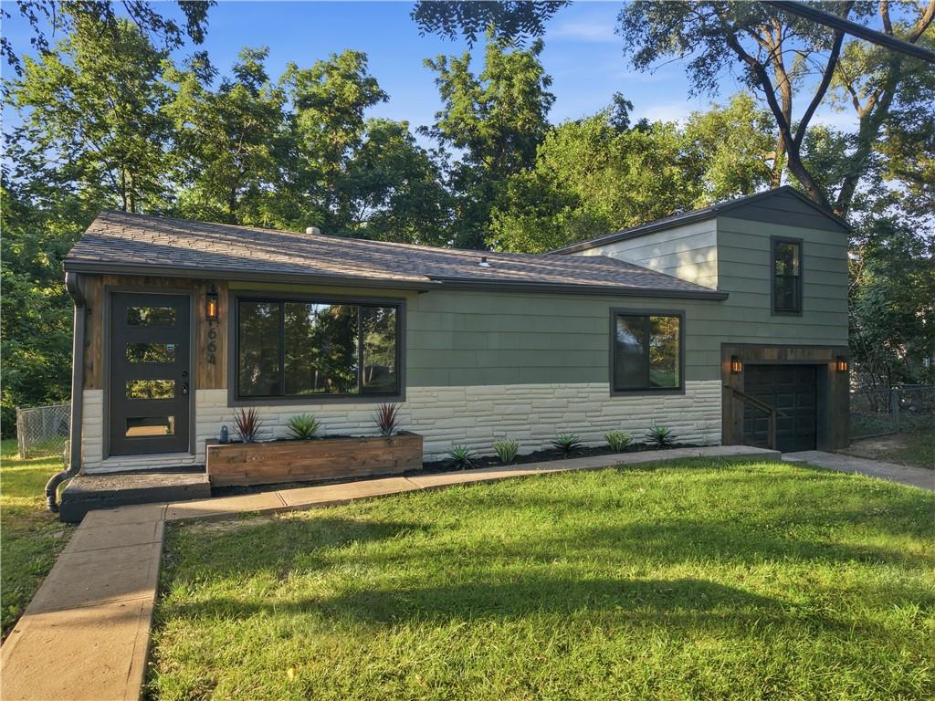 Listing Photo MLS #HMS2625175