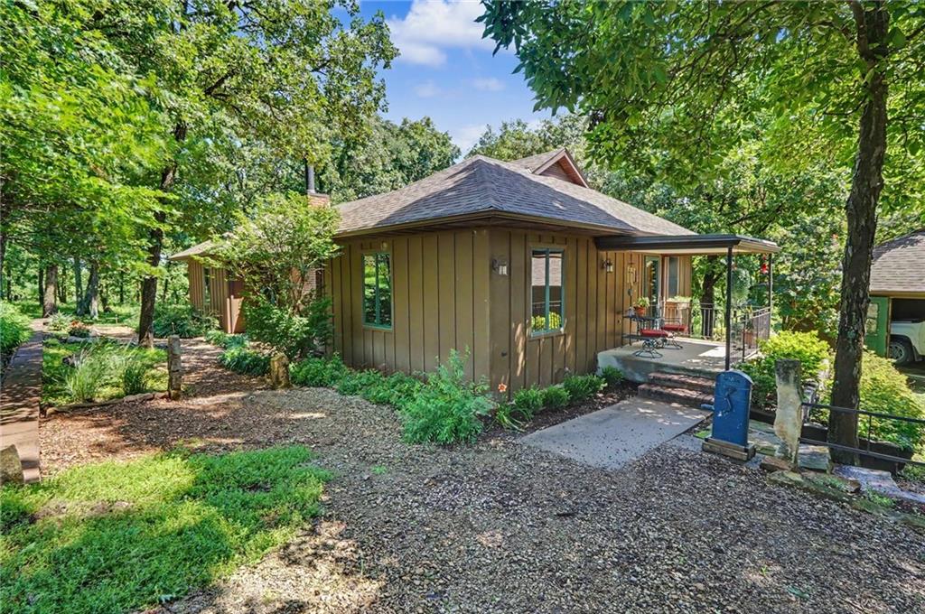 Listing Photo MLS #HMS2625180