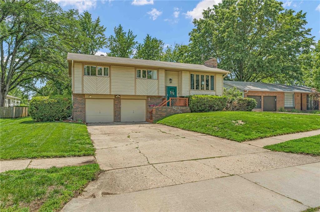 Listing Photo MLS #HMS2625191