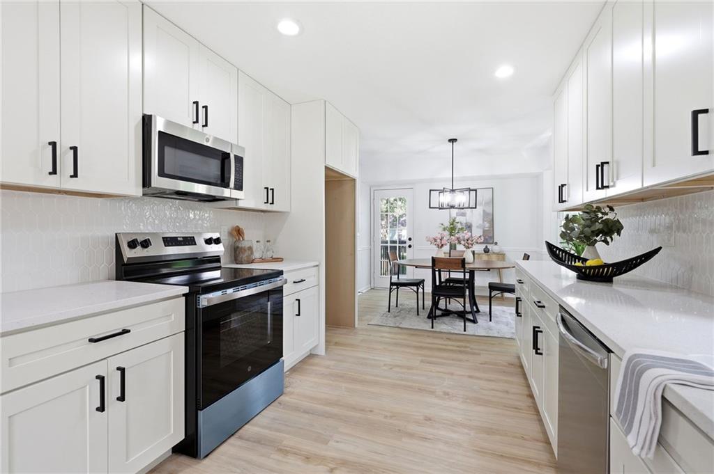 Listing Photo MLS #HMS2625438