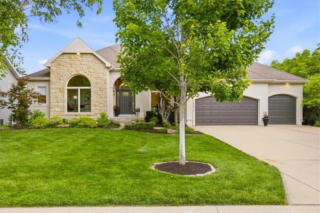 Listing Photo MLS #HMS2625450