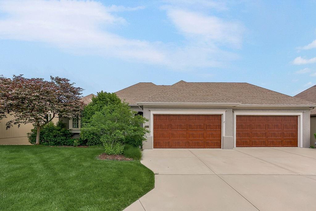 Listing Photo MLS #HMS2625501