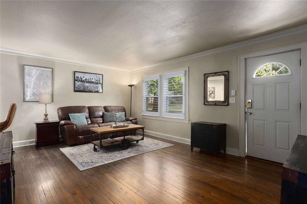 Listing Photo MLS #HMS2625519