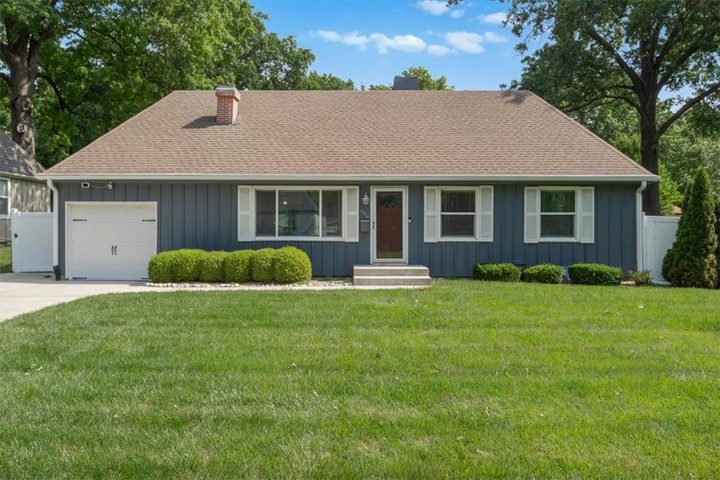 Listing Photo MLS #HMS2625607