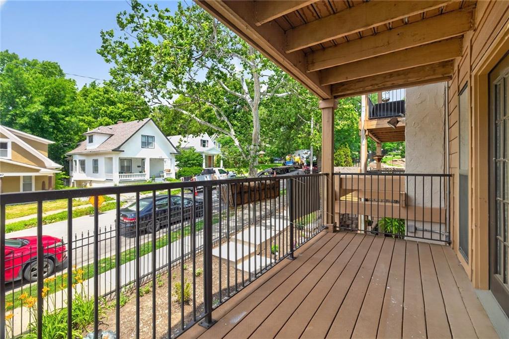 Listing Photo MLS #HMS2625639