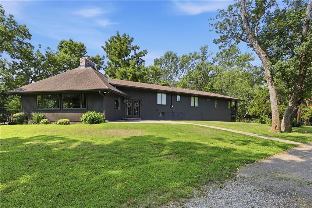 Listing Photo MLS #HMS2625675