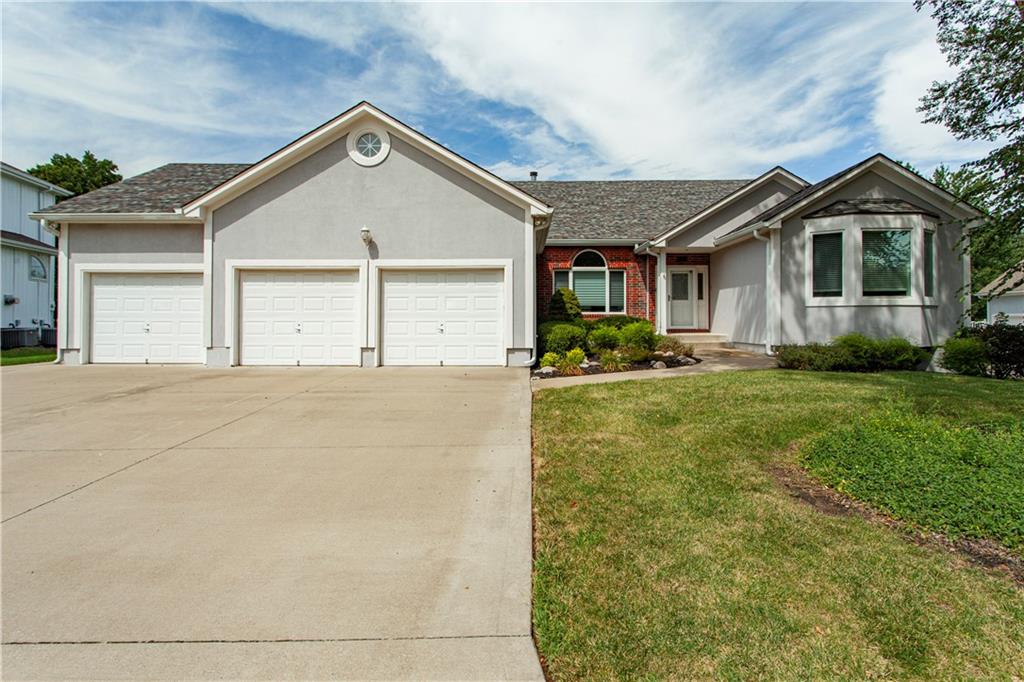 Listing Photo MLS #HMS2625722