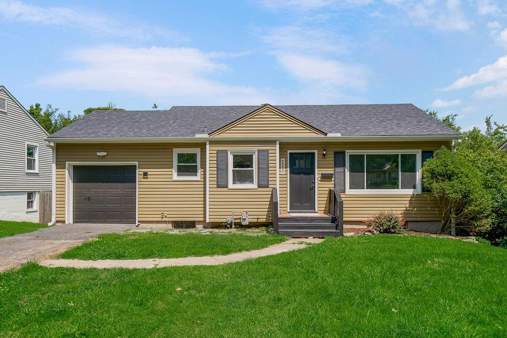 Listing Photo MLS #HMS2625727