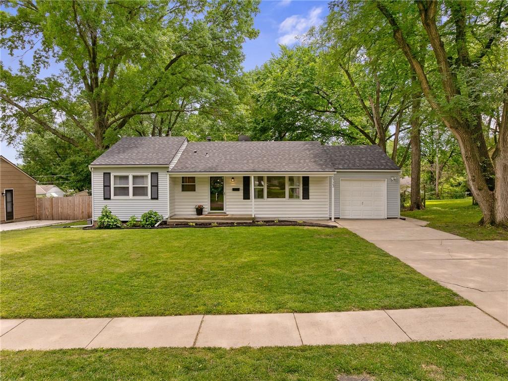 Listing Photo MLS #HMS2625770