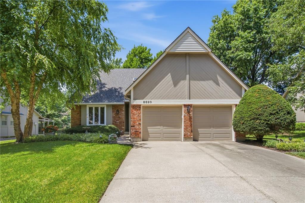 Listing Photo MLS #HMS2625803