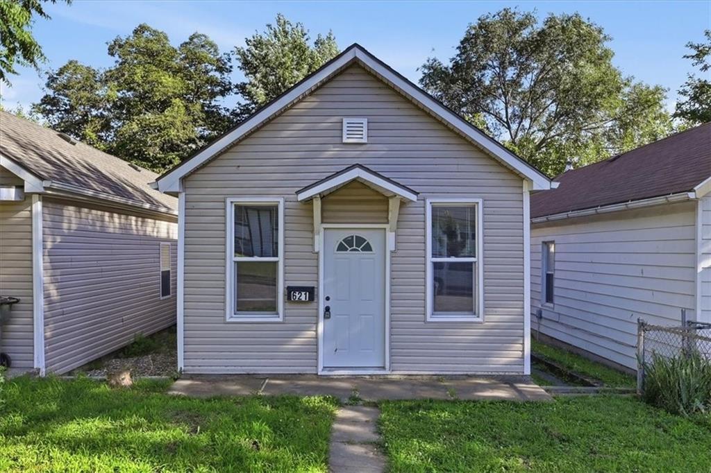 Listing Photo MLS #HMS2625857
