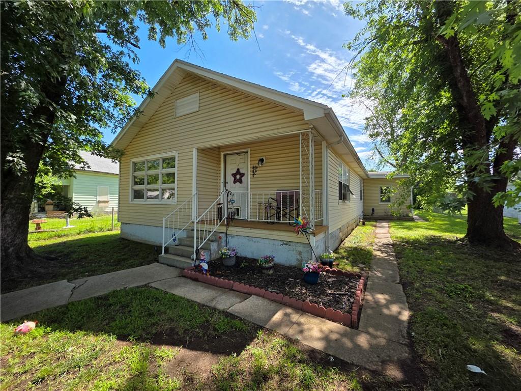 Listing Photo MLS #HMS2625881