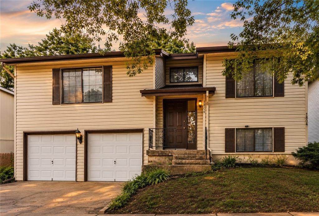 Listing Photo MLS #HMS2625897