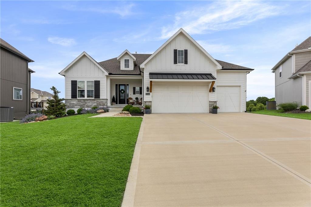 Listing Photo MLS #HMS2625915