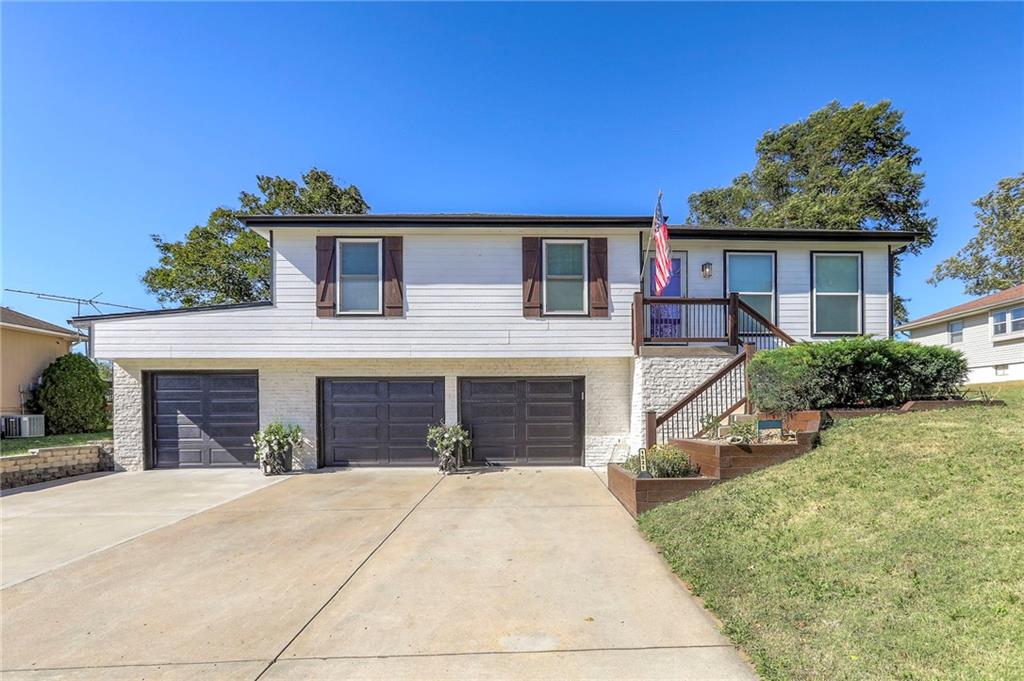 Listing Photo MLS #HMS2625918