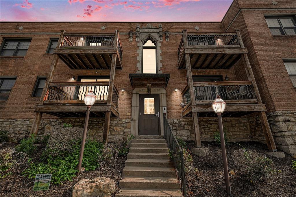 Listing Photo MLS #HMS2626014