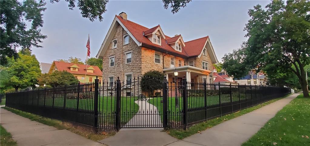 Listing Photo MLS #HMS2626015