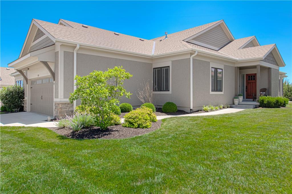Listing Photo MLS #HMS2626025