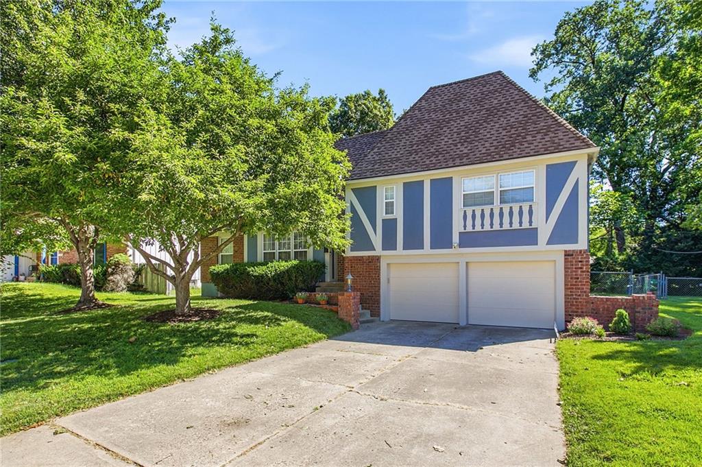 Listing Photo MLS #HMS2626026