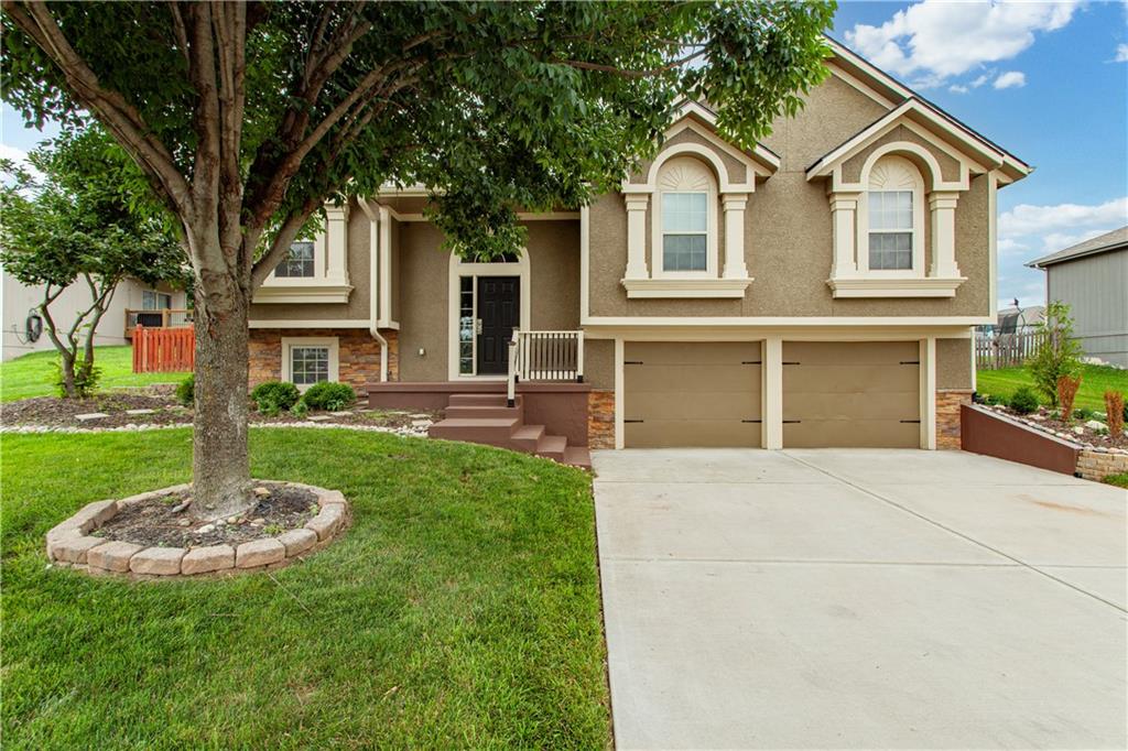 Listing Photo MLS #HMS2626056