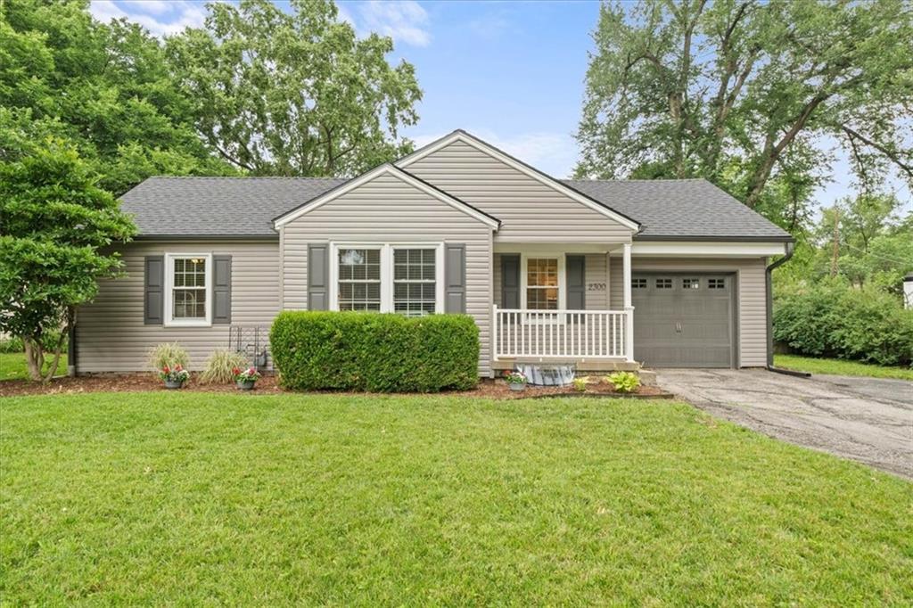 Listing Photo MLS #HMS2626102