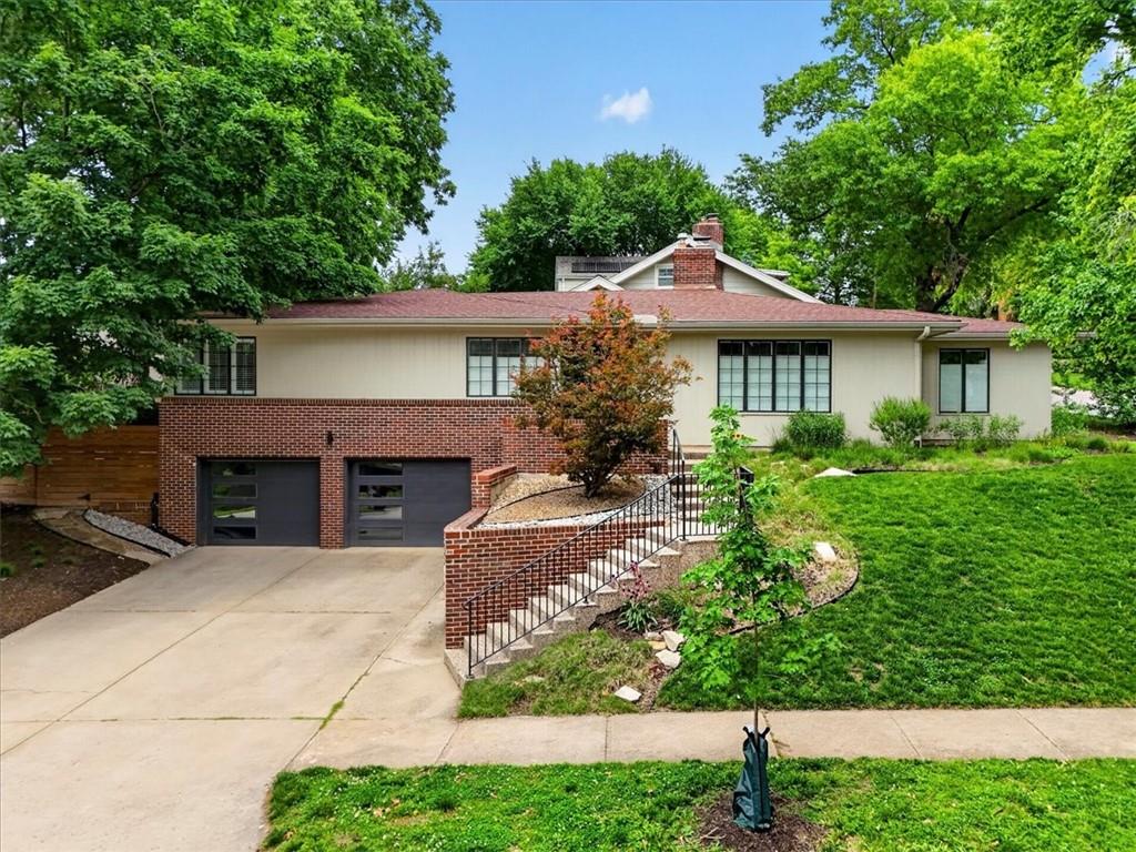 Listing Photo MLS #HMS2626188
