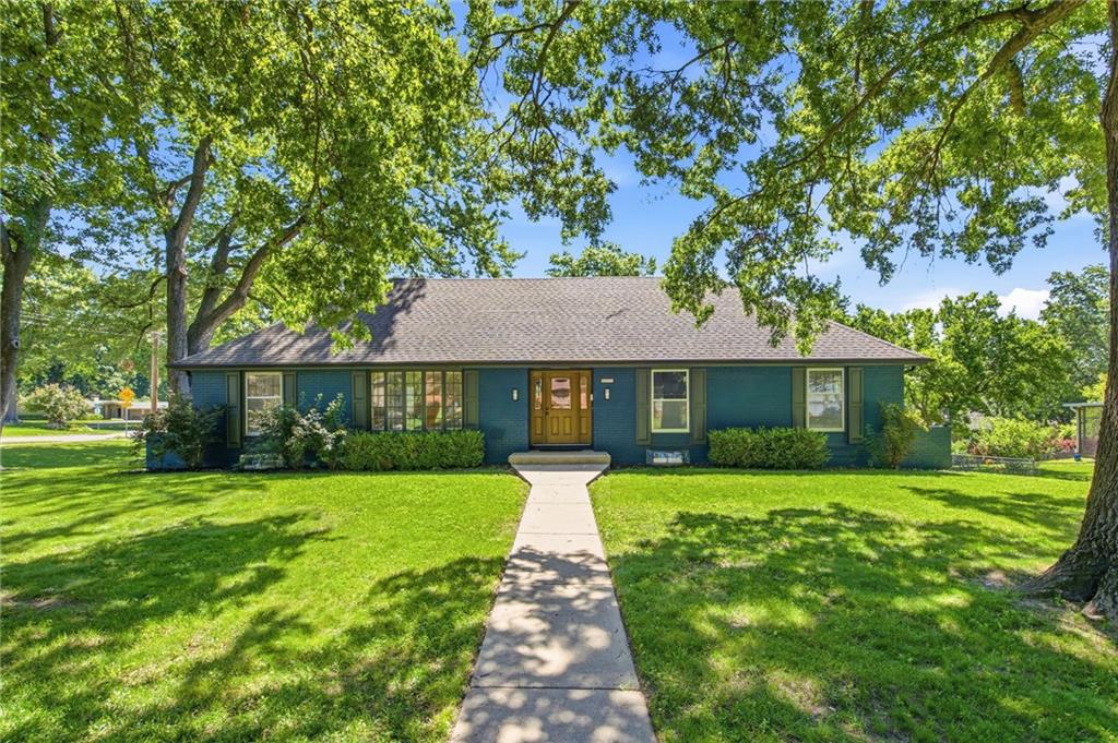 Listing Photo MLS #HMS2626209