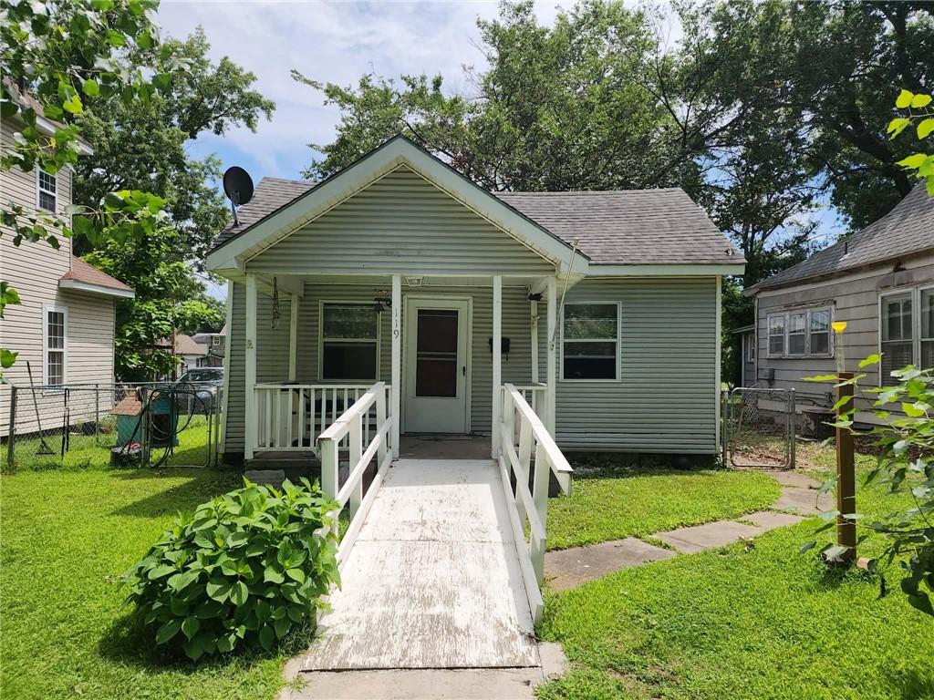 Listing Photo MLS #HMS2626252