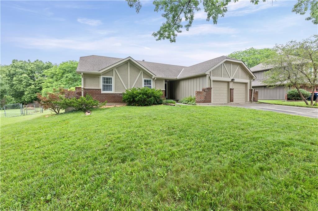 Listing Photo MLS #HMS2626328