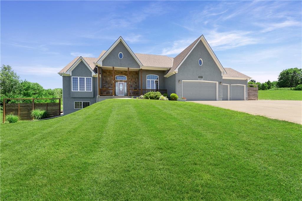 Listing Photo MLS #HMS2626352
