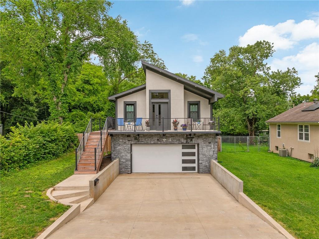 Listing Photo MLS #HMS2626385