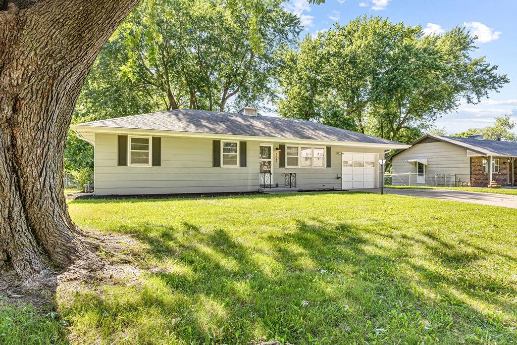 Listing Photo MLS #HMS2626460