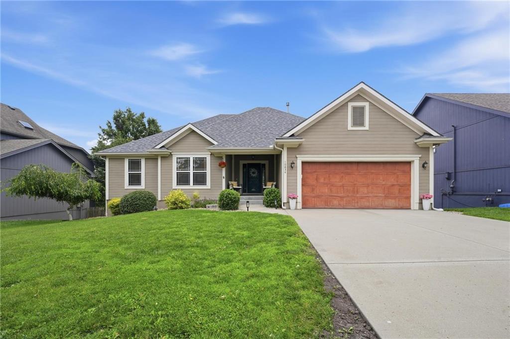 Listing Photo MLS #HMS2626764