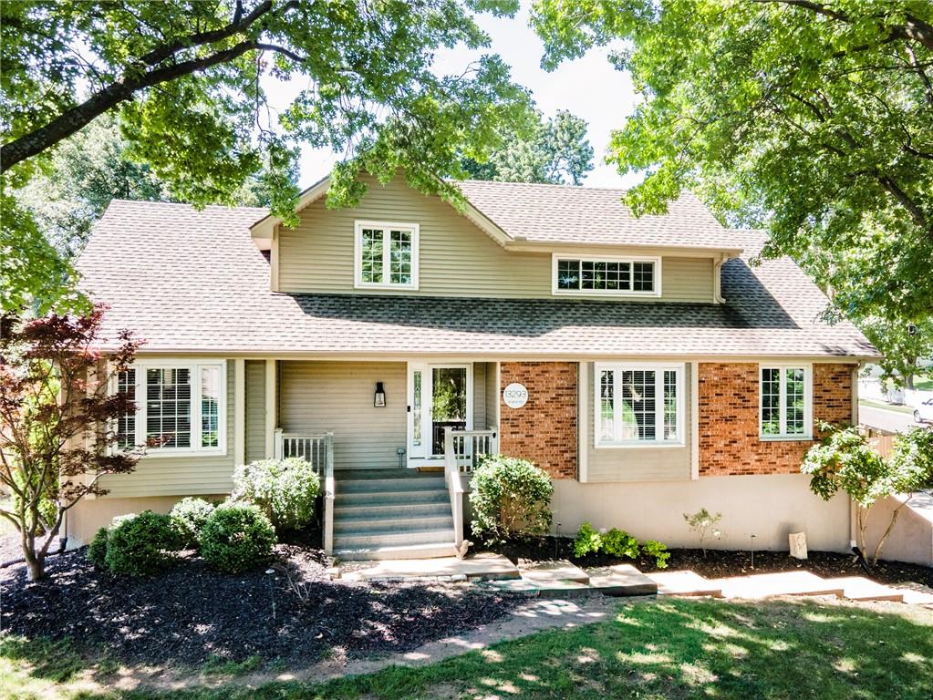 Listing Photo MLS #HMS2626851