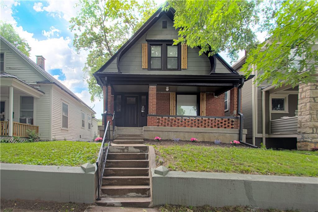 Listing Photo MLS #HMS2627026