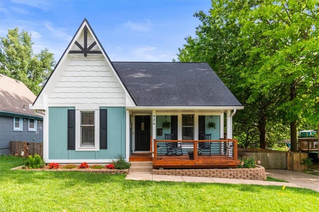 Listing Photo MLS #HMS2627027
