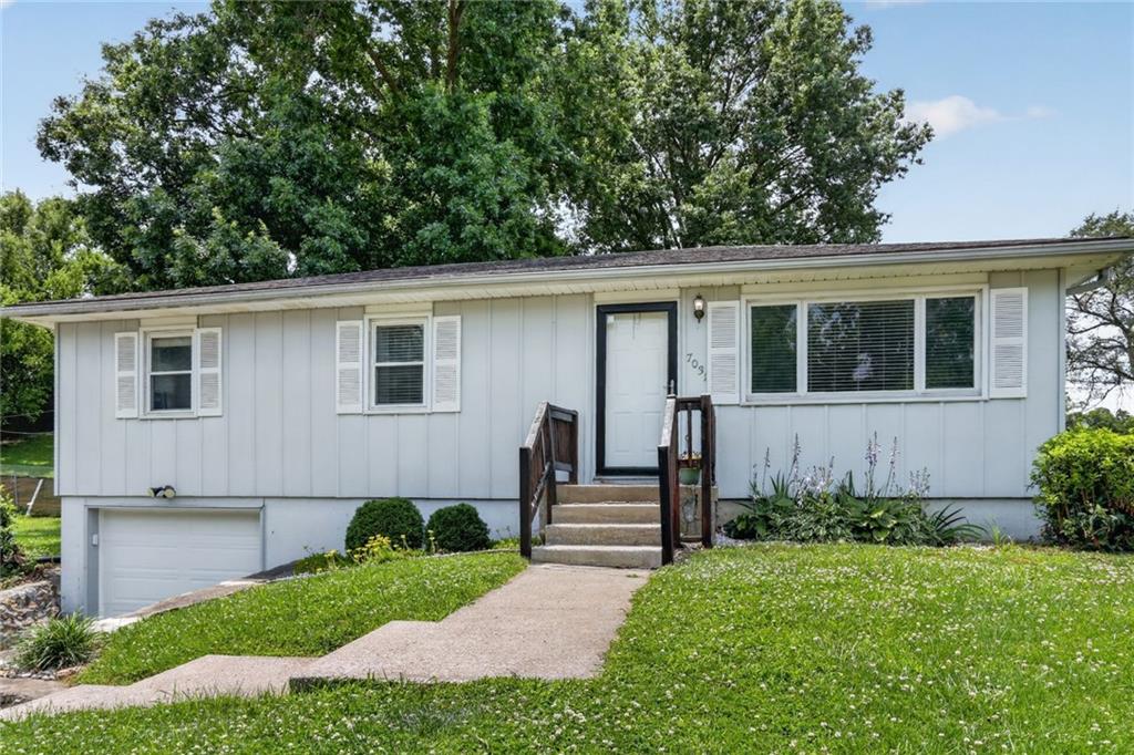 Listing Photo MLS #HMS2627032