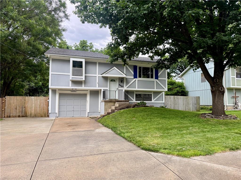 Listing Photo MLS #HMS2627144