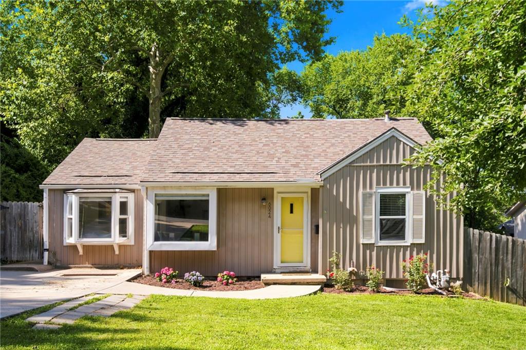 Listing Photo MLS #HMS2627149